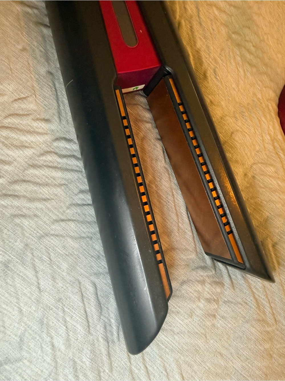 Dyson Corrale Cordless Hair Straightener in Magenta and Black - Picture 5 of 7